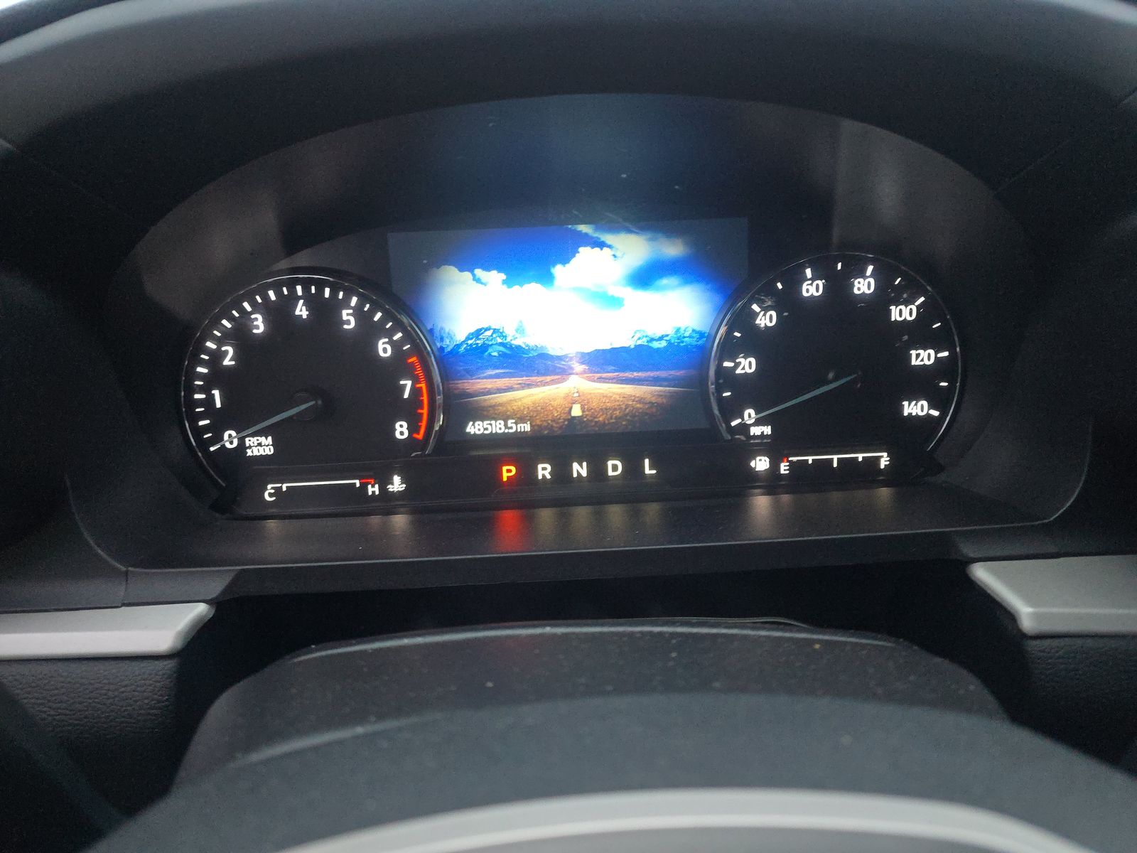 2024 Ford Explorer XLT RWD