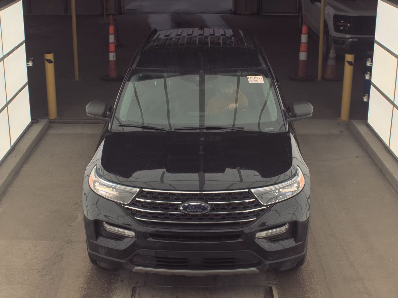 2024 Ford Explorer XLT RWD