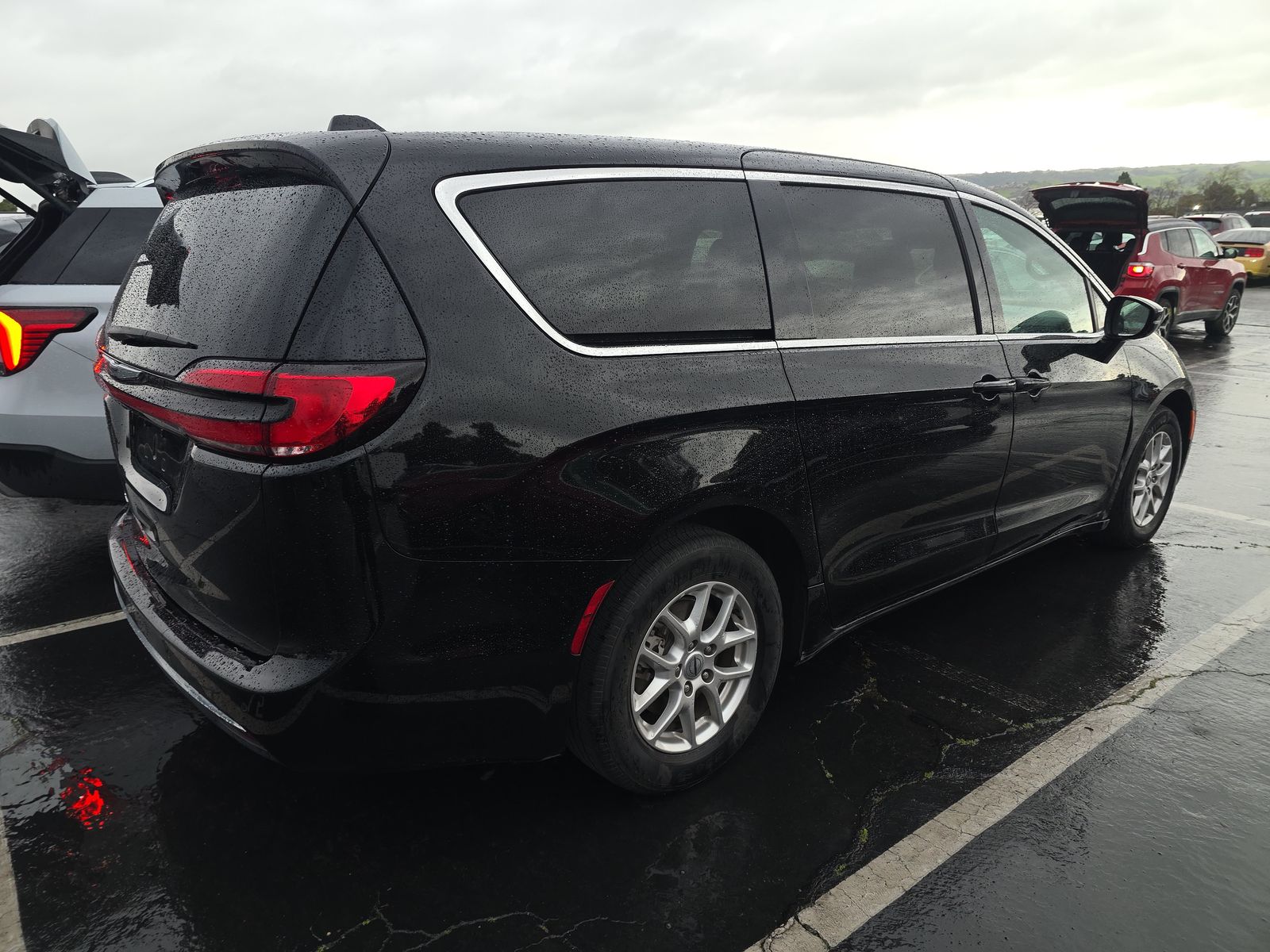 2024 Chrysler Pacifica Touring L FWD