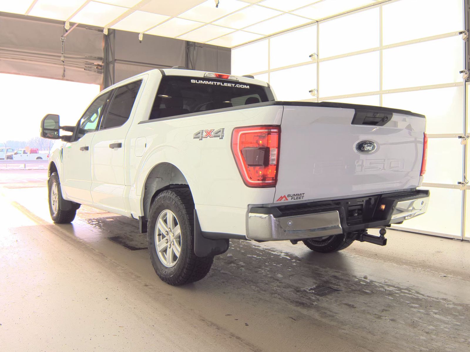 2023 FORD F150 XLT GAS WHITE SHORT BED SINGLE - Image 2