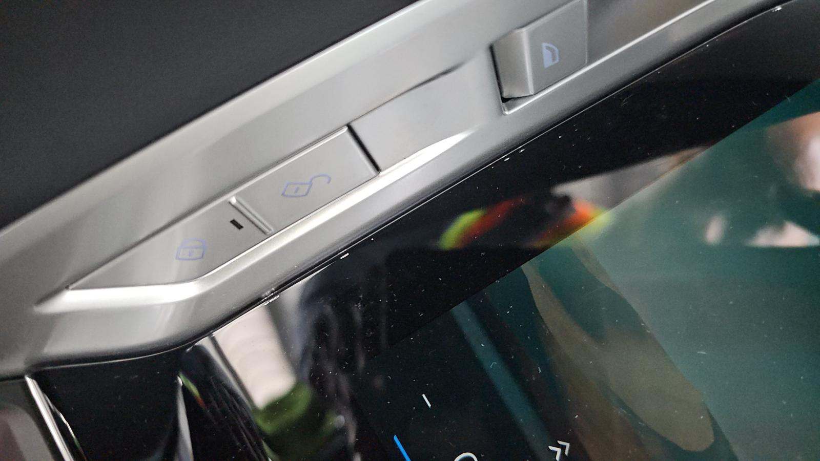 2025 BMW 7 Series 740i xDrive AWD