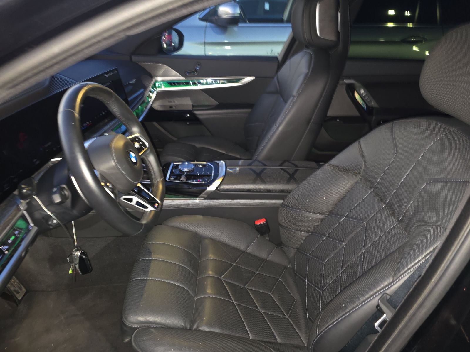 2025 BMW 7 Series 740i RWD