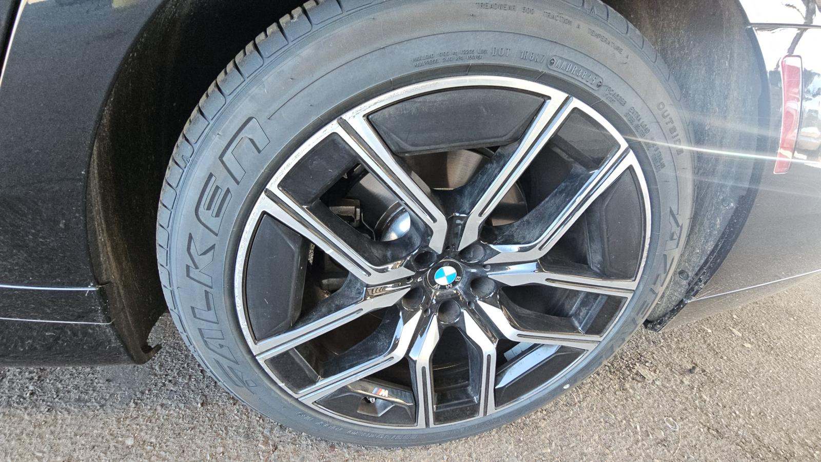 2025 BMW 7 Series 740i RWD