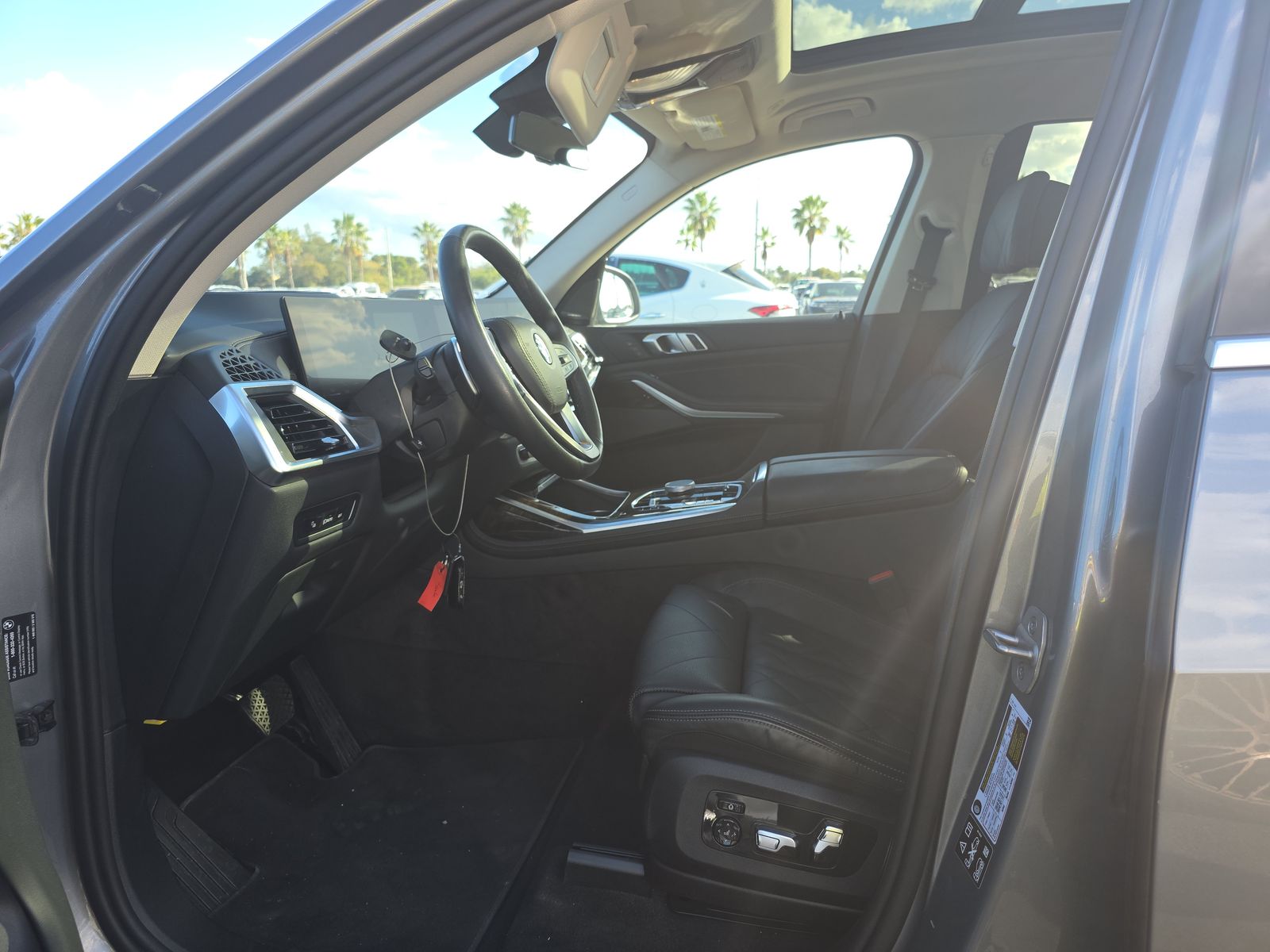 2025 BMW X7 xDrive40i AWD