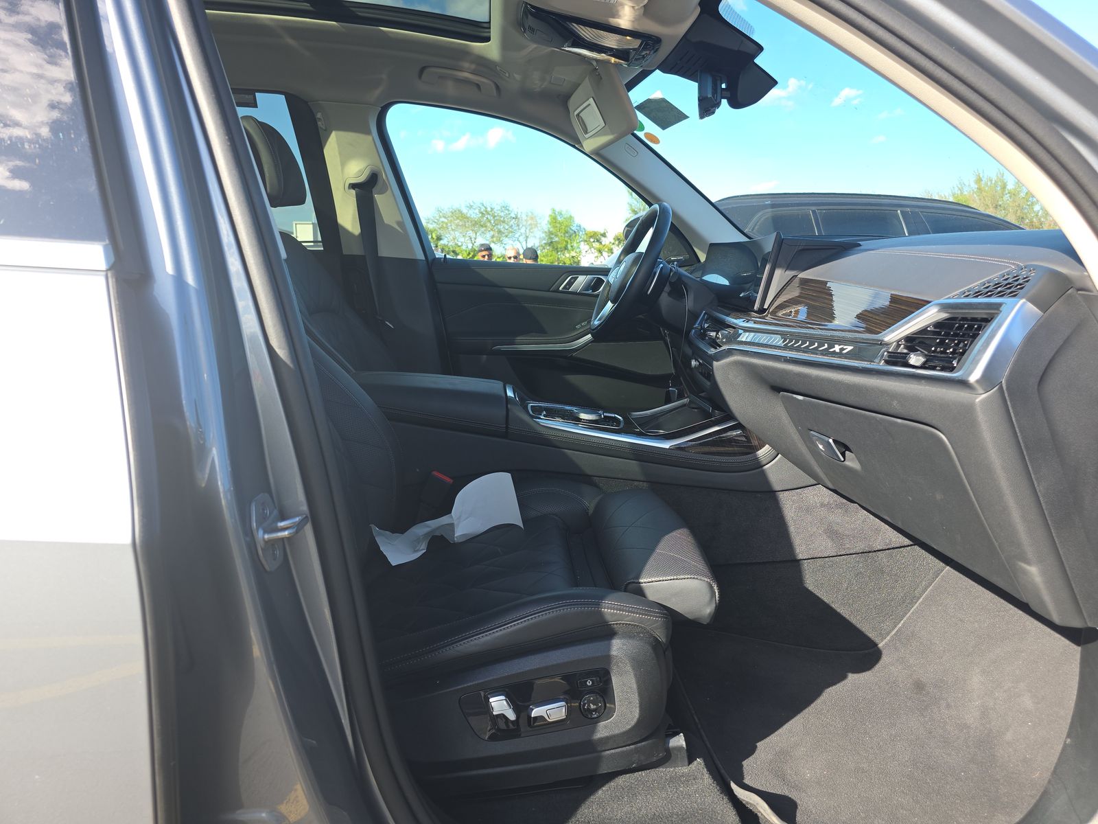 2025 BMW X7 xDrive40i AWD