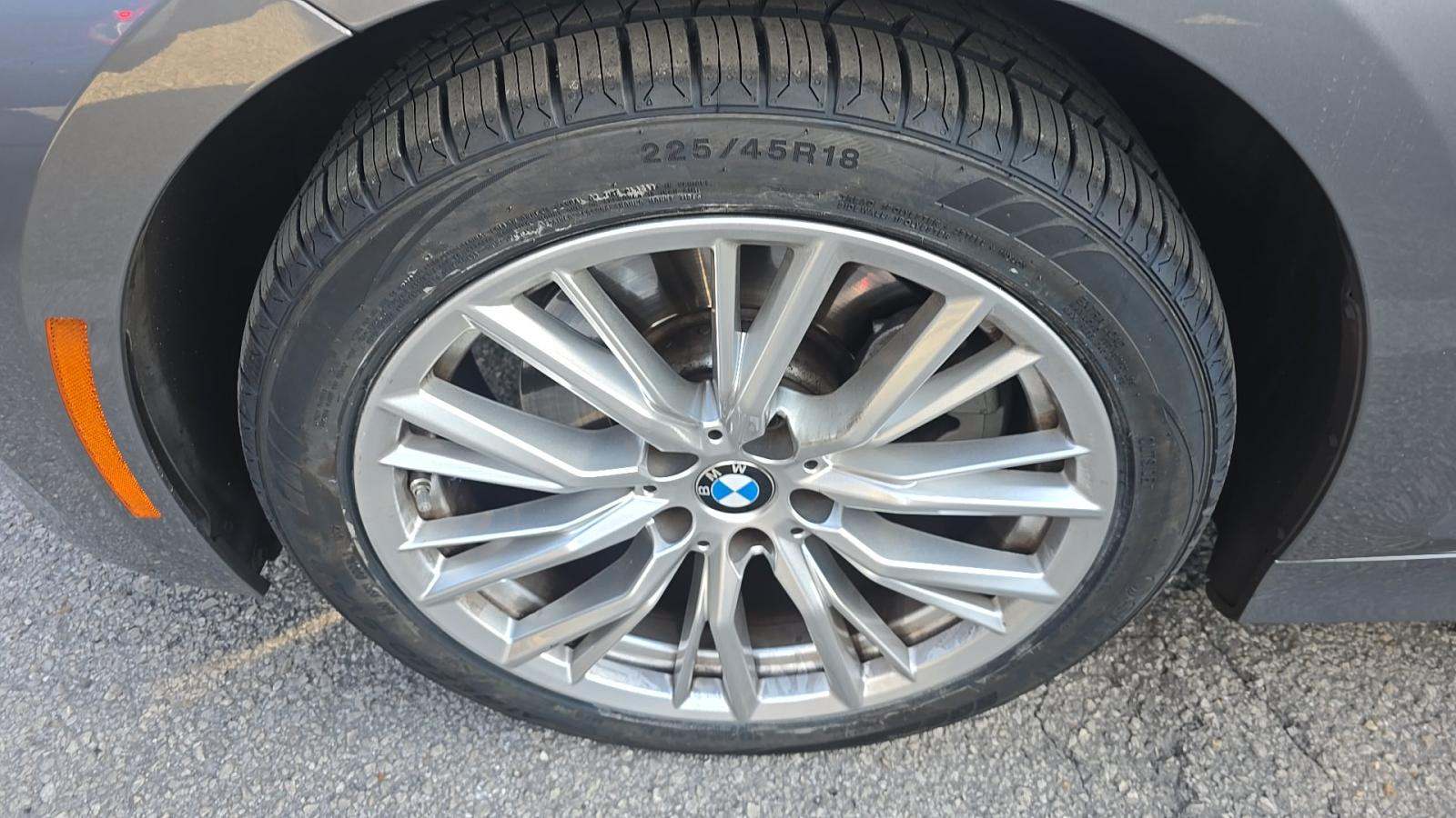 2024 BMW 3 Series 330i RWD