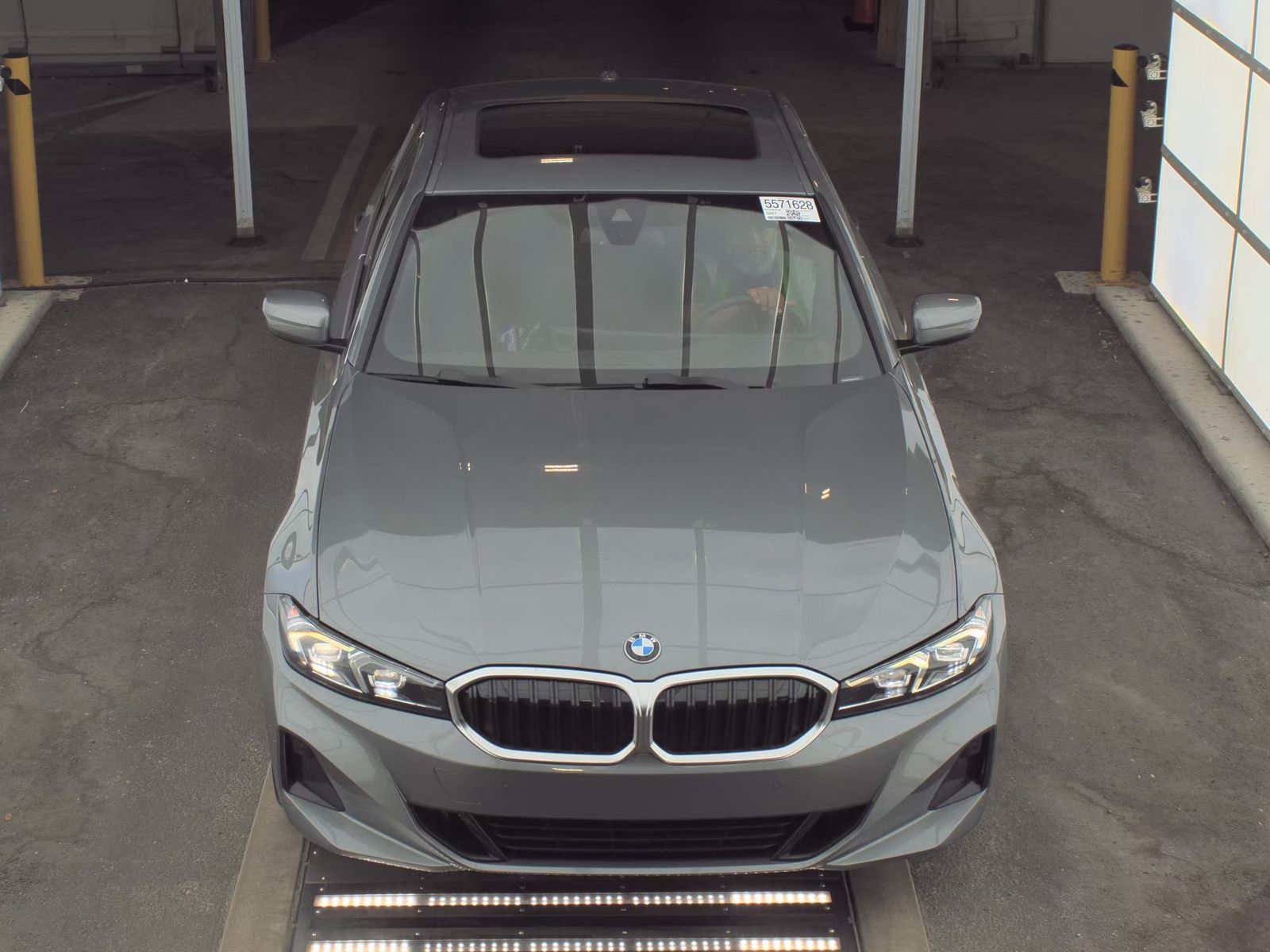 2024 BMW 3 Series 330i RWD