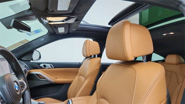 2022 BMW X6 M50i AWD