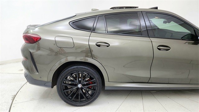 2022 BMW X6 M50i AWD