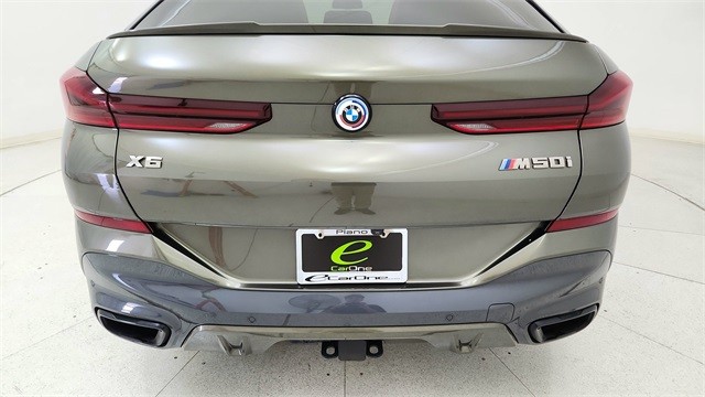 2022 BMW X6 M50i AWD