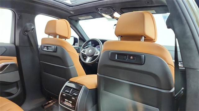 2022 BMW X6 M50i AWD