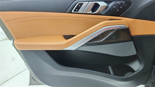 2022 BMW X6 M50i AWD