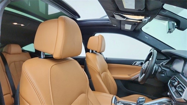 2022 BMW X6 M50i AWD