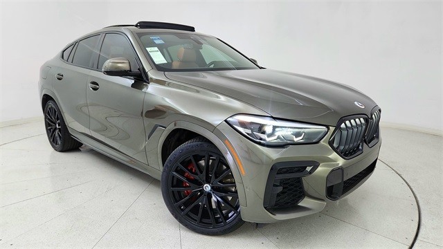 2022 BMW X6 M50i AWD