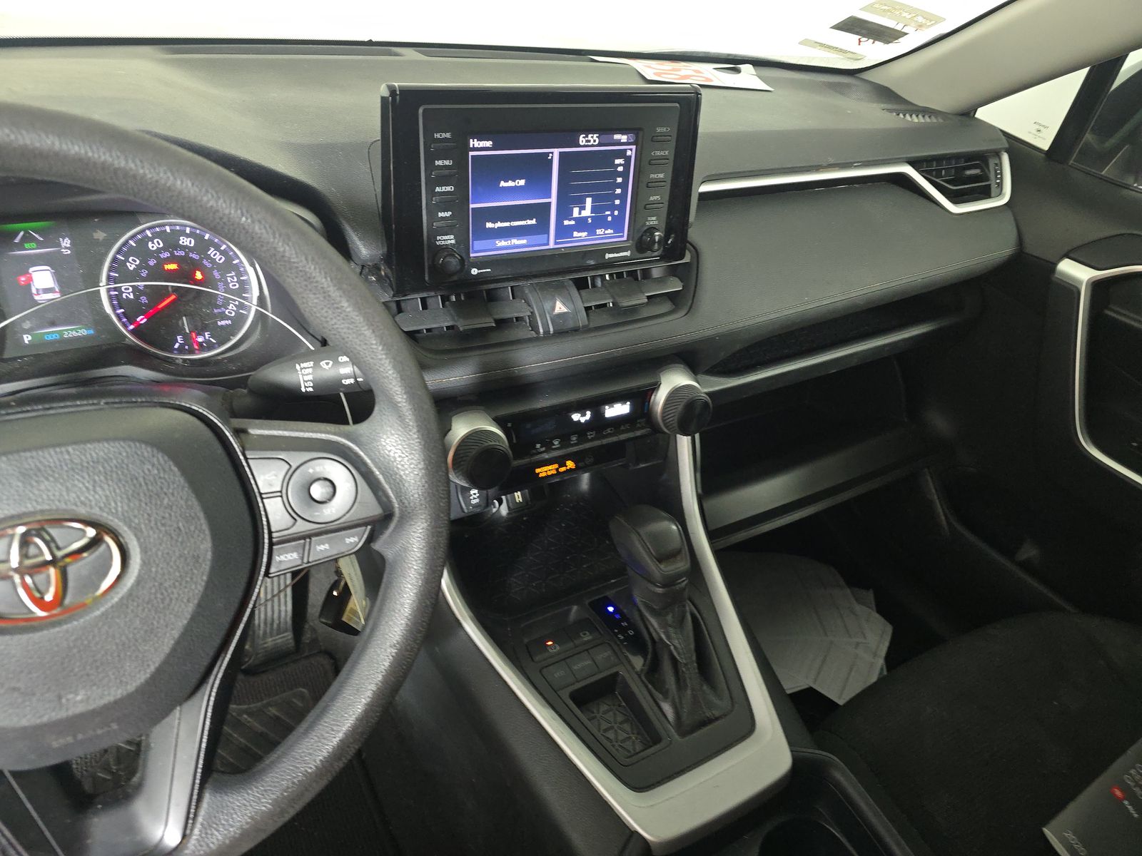 2020 Toyota RAV4 LE FWD