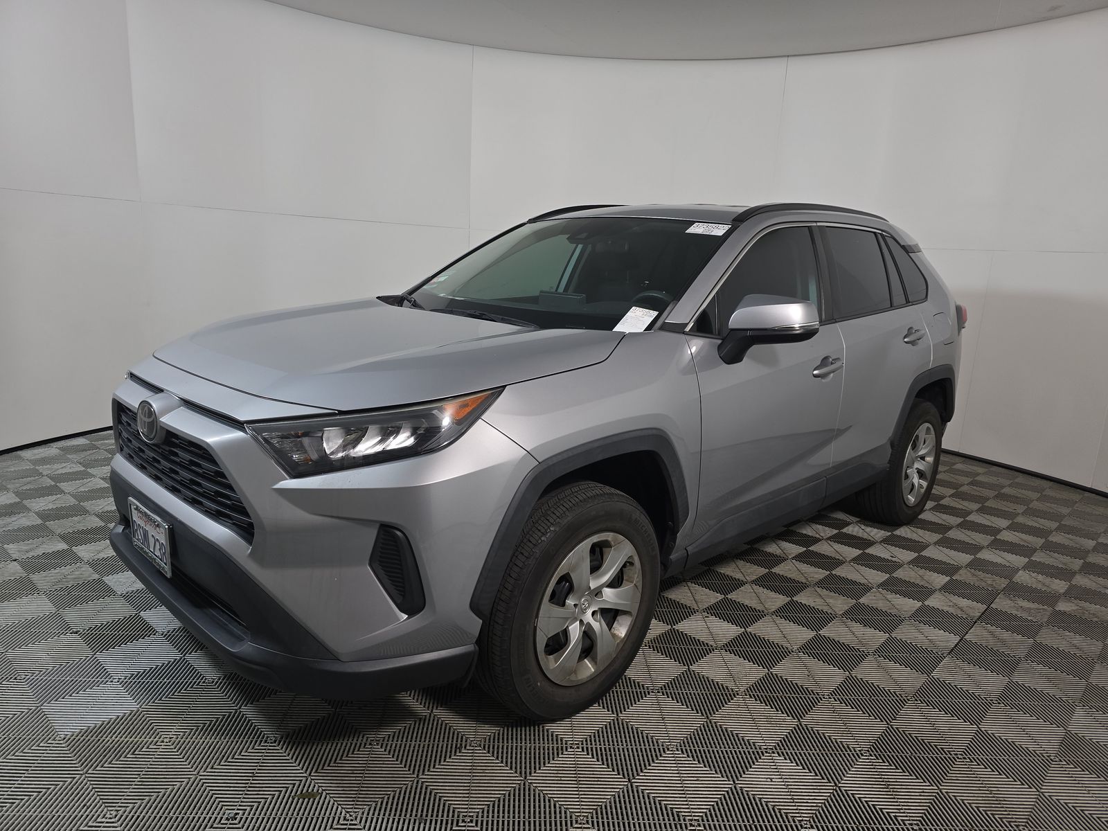 2020 Toyota RAV4 LE FWD