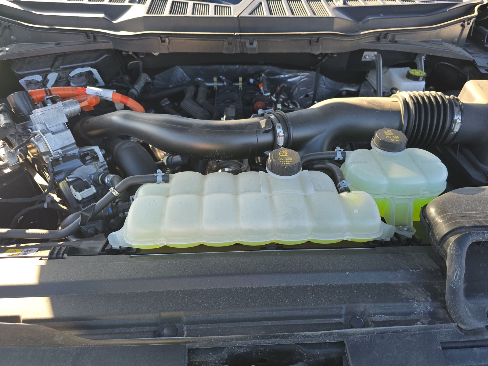 2025 Ford F-150 Hybrid XLT AWD