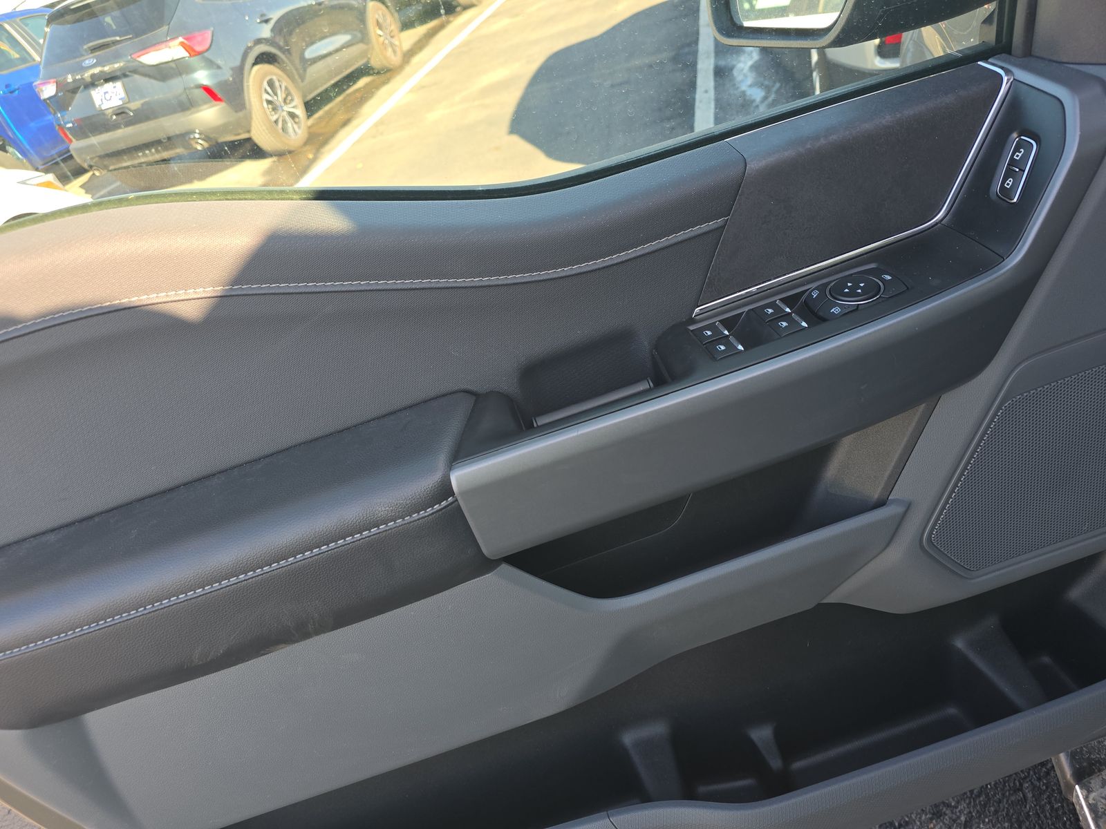 2025 Ford F-150 Hybrid XLT AWD