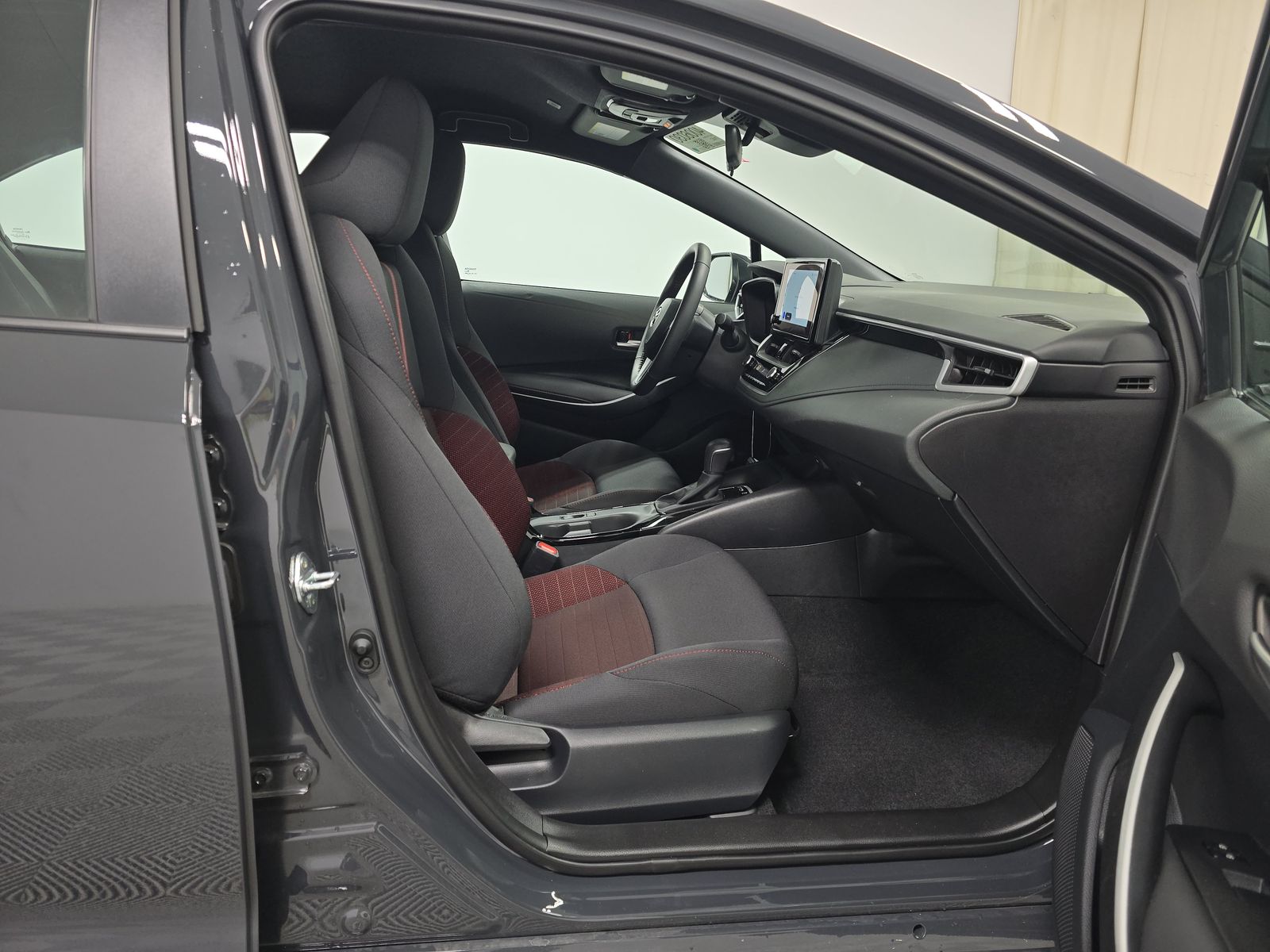 2025 Toyota Corolla SE FWD