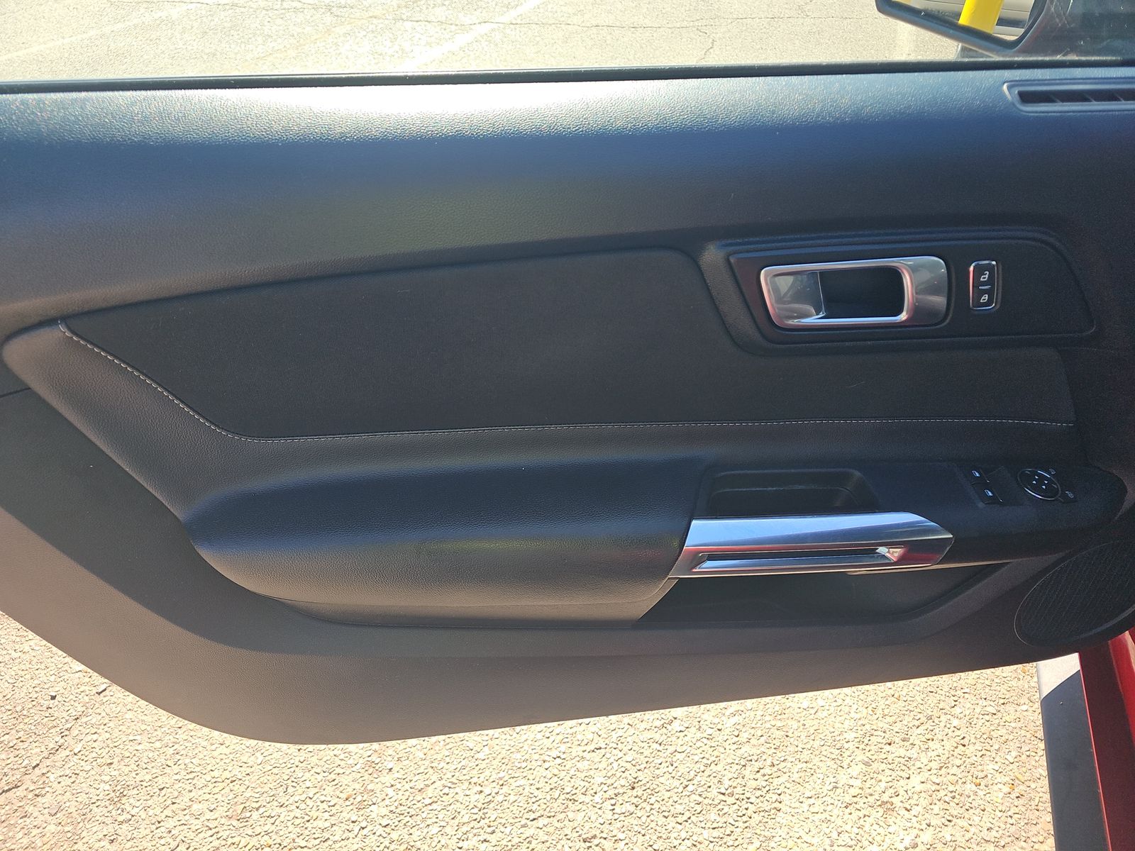 2020 Ford Mustang EcoBoost RWD