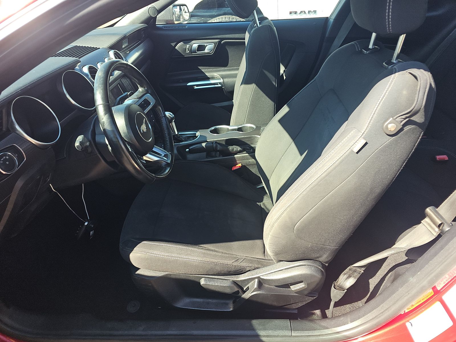 2020 Ford Mustang EcoBoost RWD