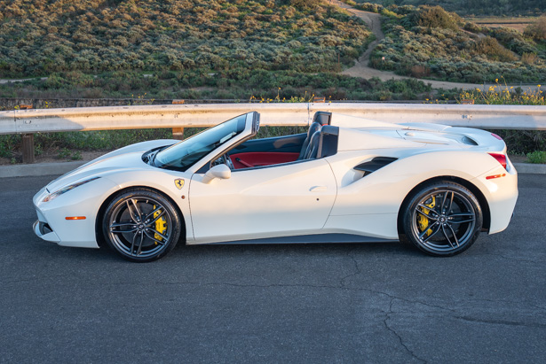 2018 Ferrari 488 Base RWD