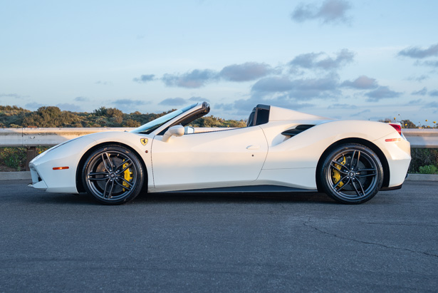2018 Ferrari 488 Base RWD