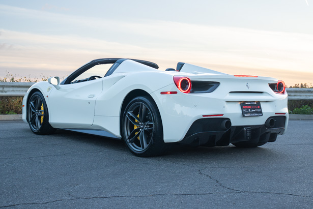 2018 Ferrari 488 Base RWD