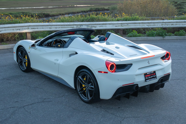 2018 Ferrari 488 Base RWD