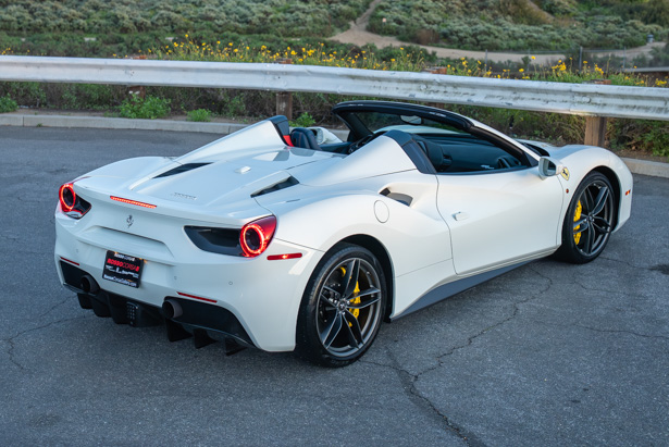 2018 Ferrari 488 Base RWD