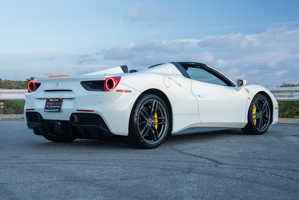 2018 Ferrari 488 Base RWD