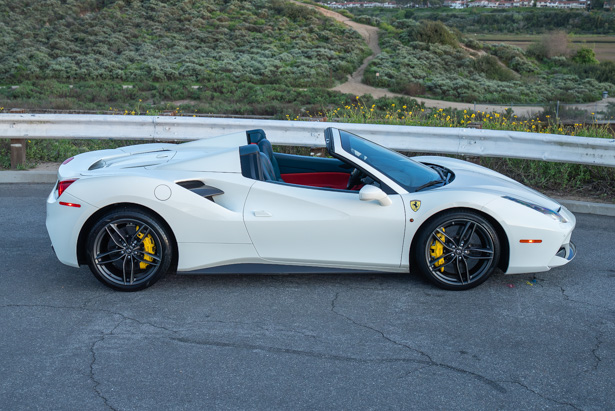 2018 Ferrari 488 Base RWD