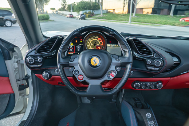 2018 Ferrari 488 Base RWD