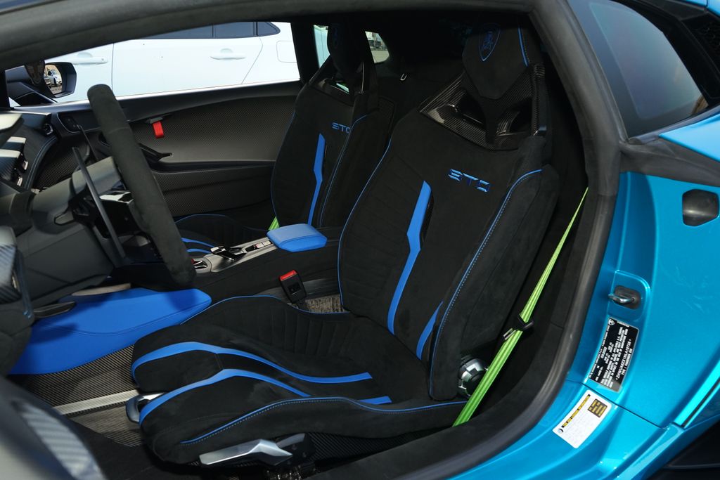 2022 Lamborghini Huracan STO RWD