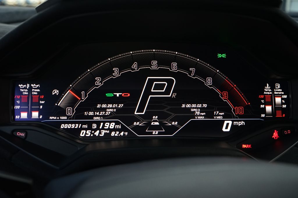 2022 Lamborghini Huracan STO RWD