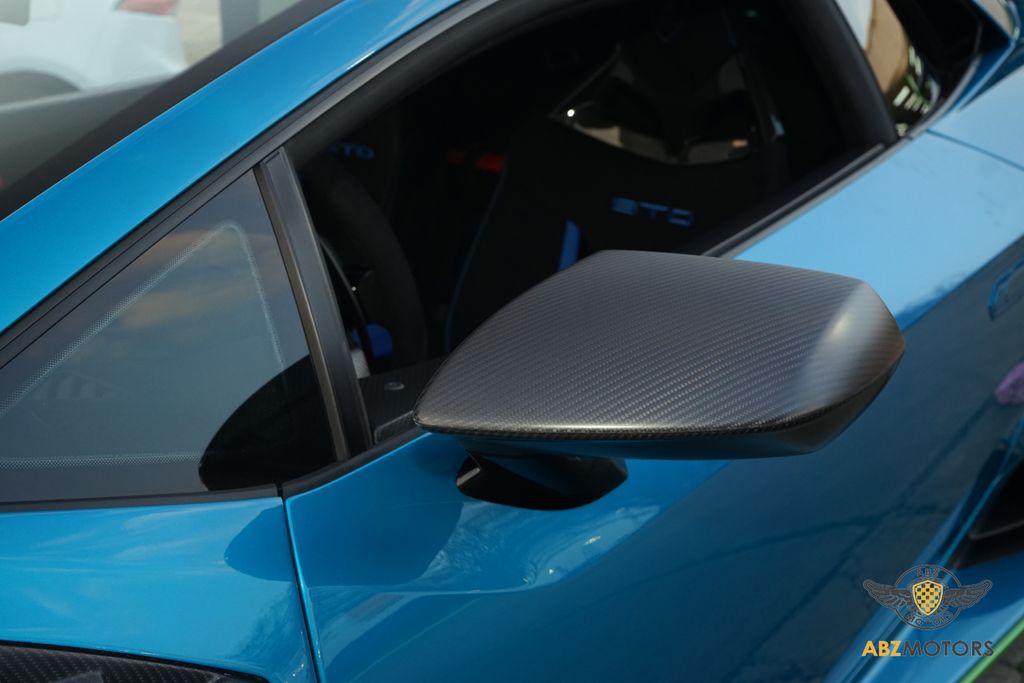 2022 Lamborghini Huracan STO RWD