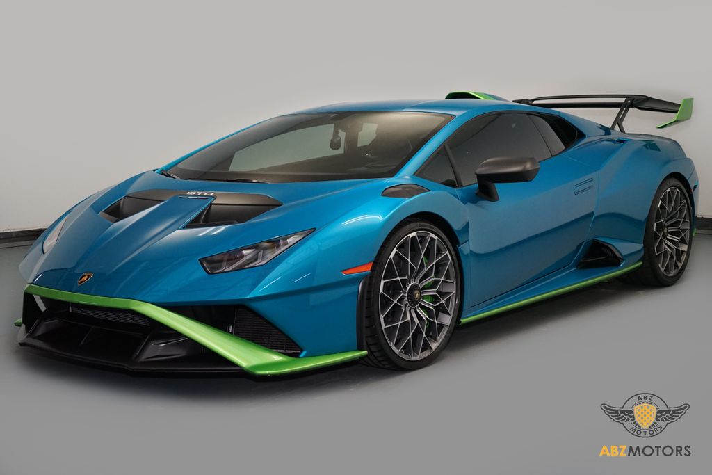 2022 Lamborghini Huracan STO RWD