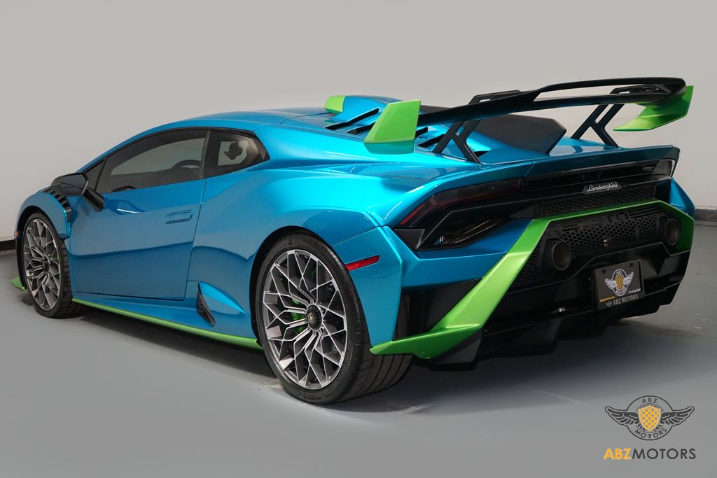 2022 Lamborghini Huracan STO RWD
