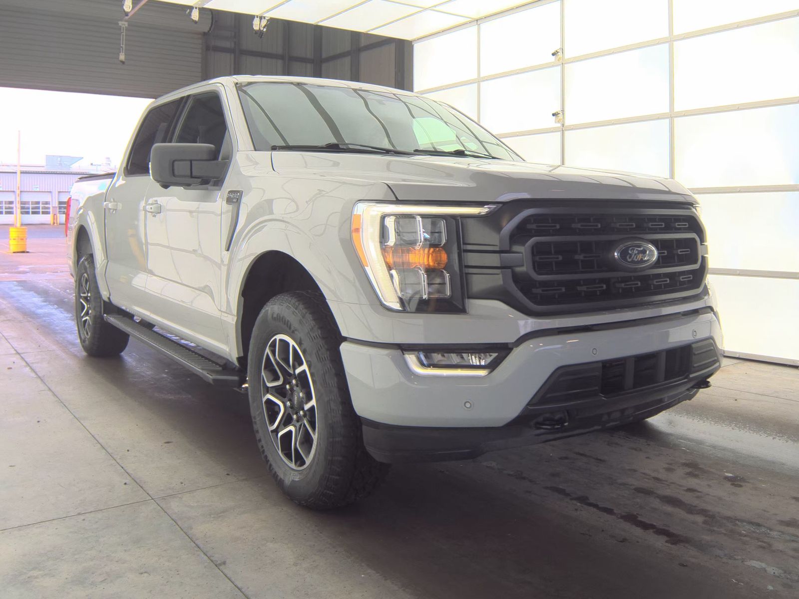 2023 Ford F-150 XLT AWD