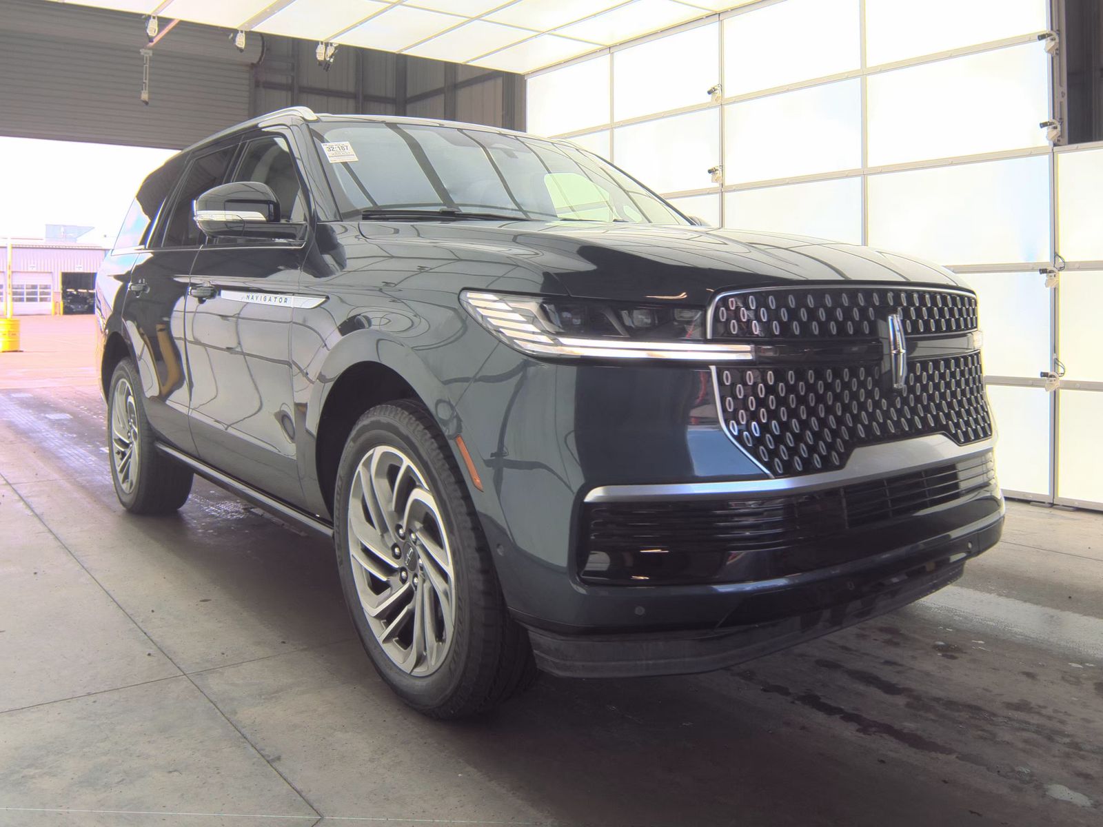 2025 Lincoln Navigator Reserve AWD