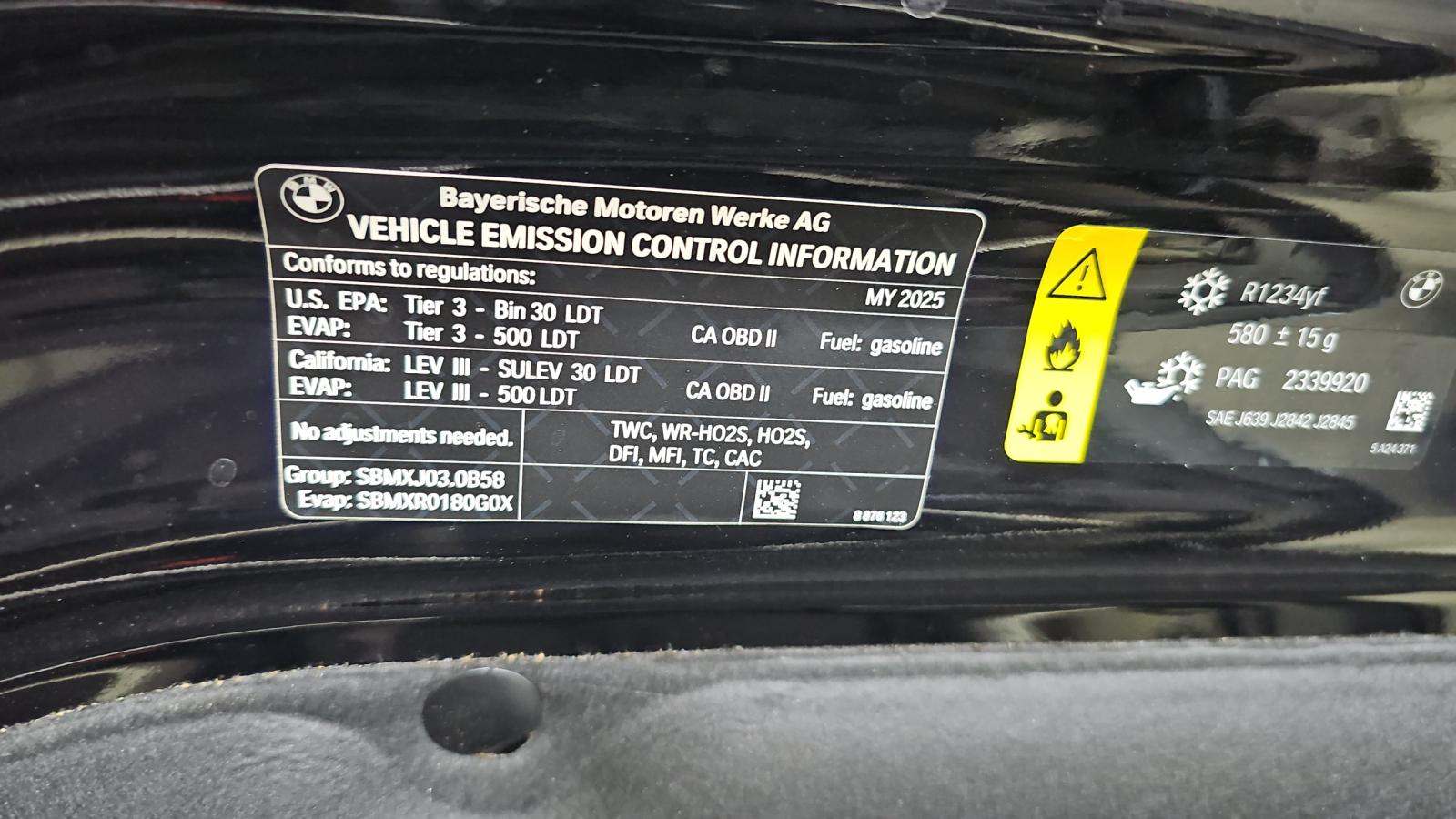 2025 BMW X6 xDrive40i AWD