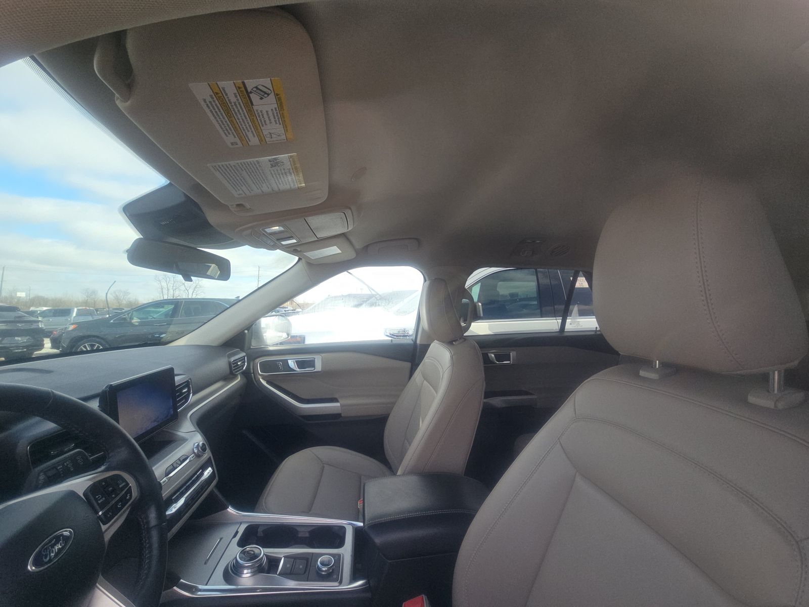 2023 Ford Explorer XLT AWD