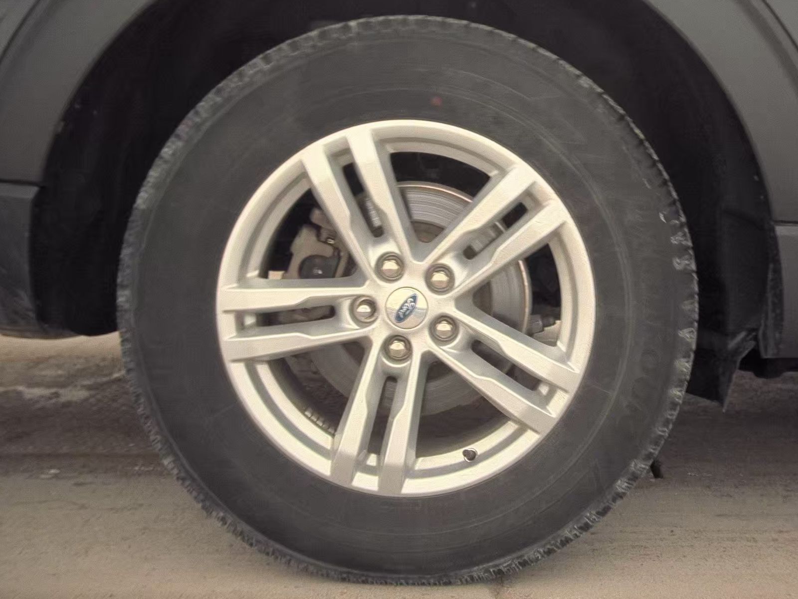 2023 Ford Explorer XLT AWD