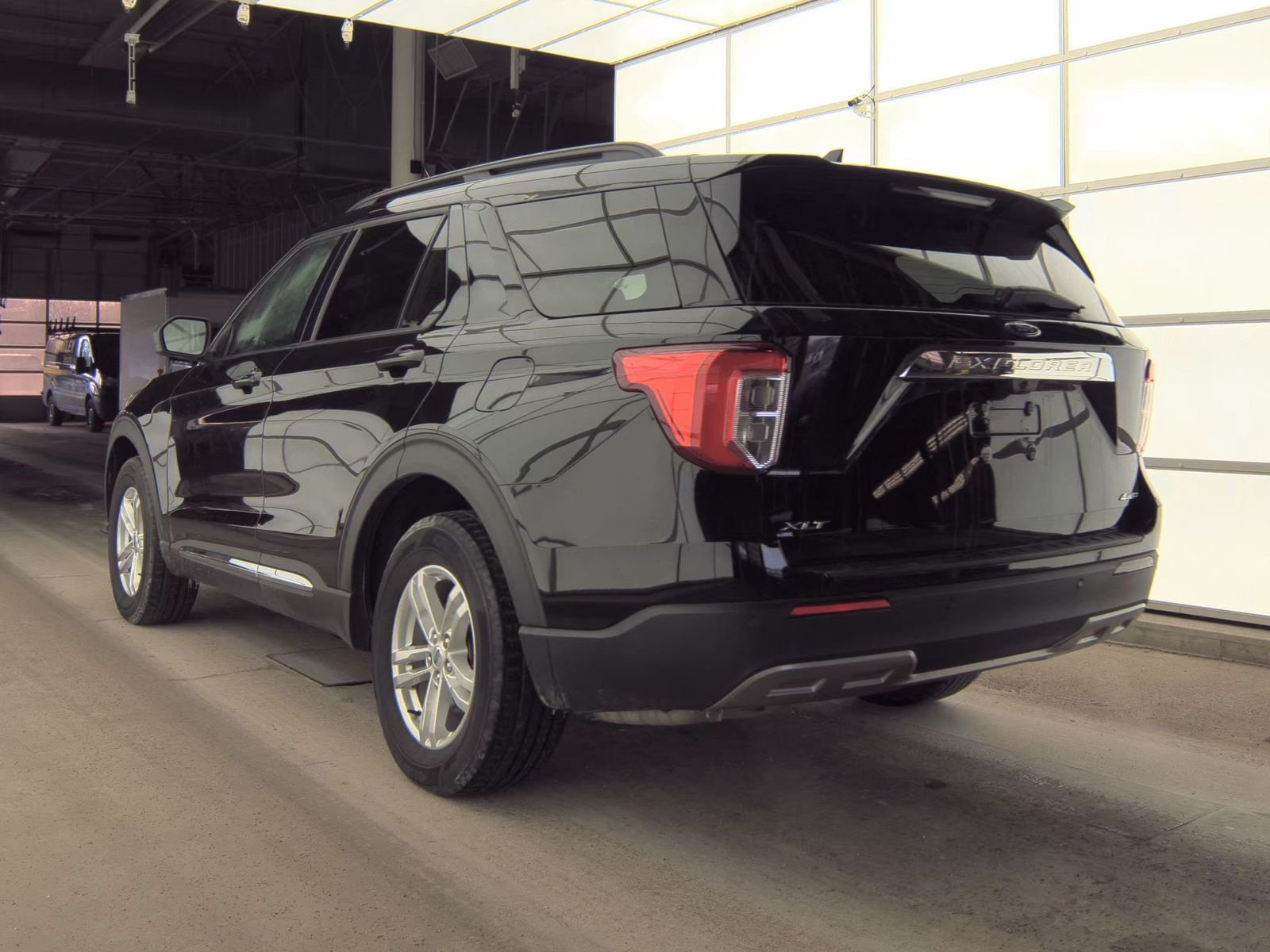 2023 Ford Explorer XLT AWD