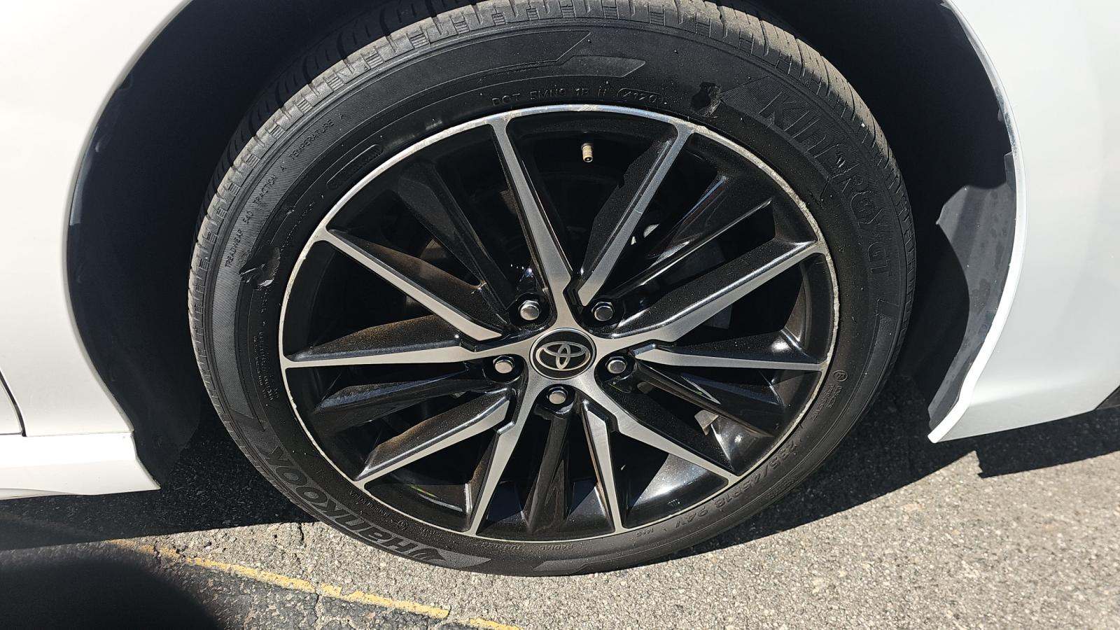 2021 Toyota Camry SE FWD