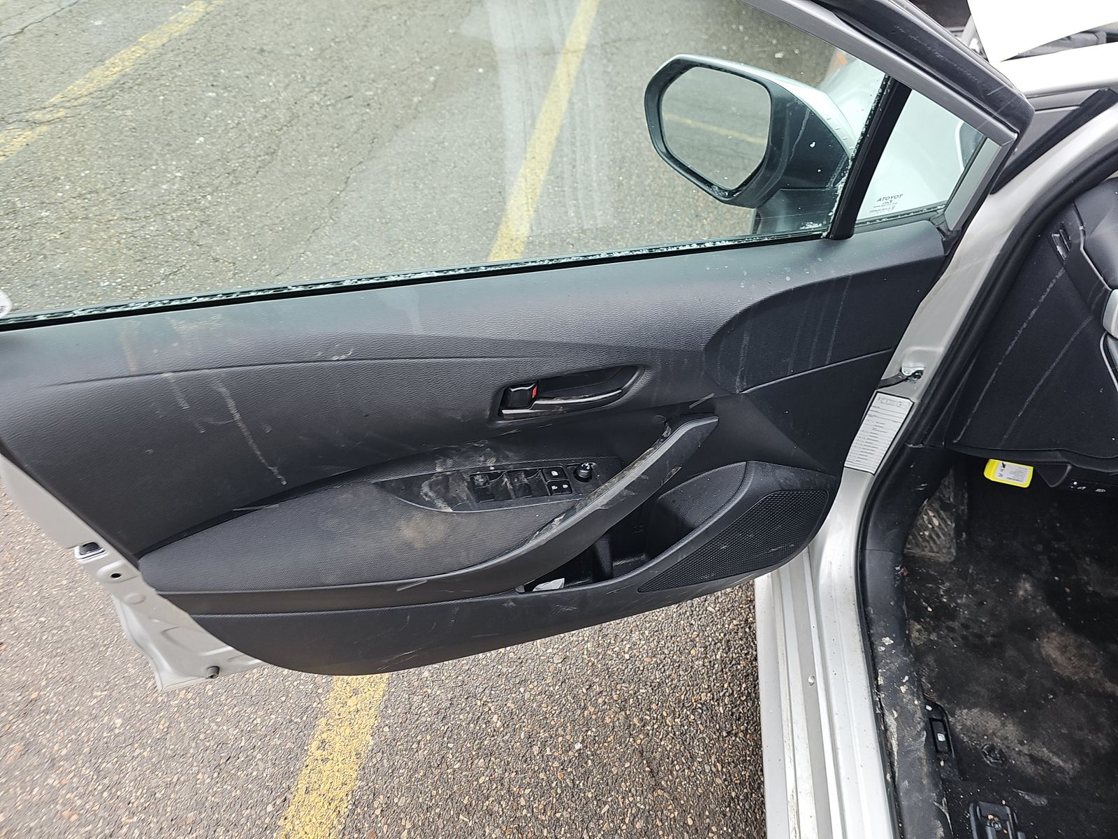 2025 Toyota Corolla LE FWD