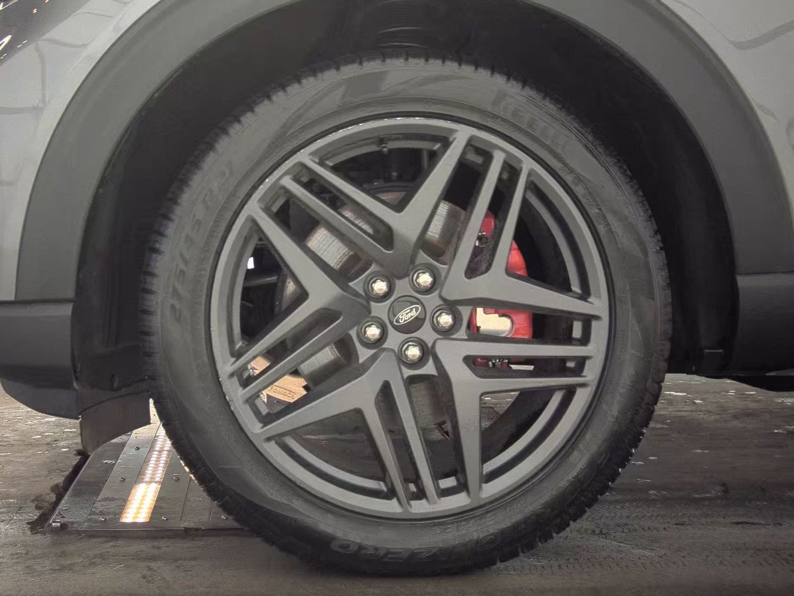 2025 Ford Explorer ST-Line AWD