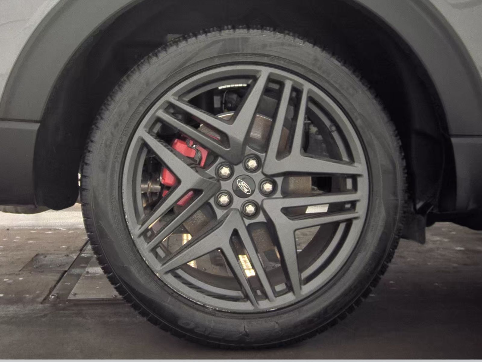 2025 Ford Explorer ST-Line AWD