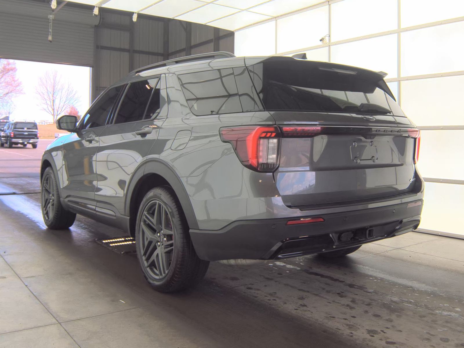 2025 Ford Explorer ST-Line AWD