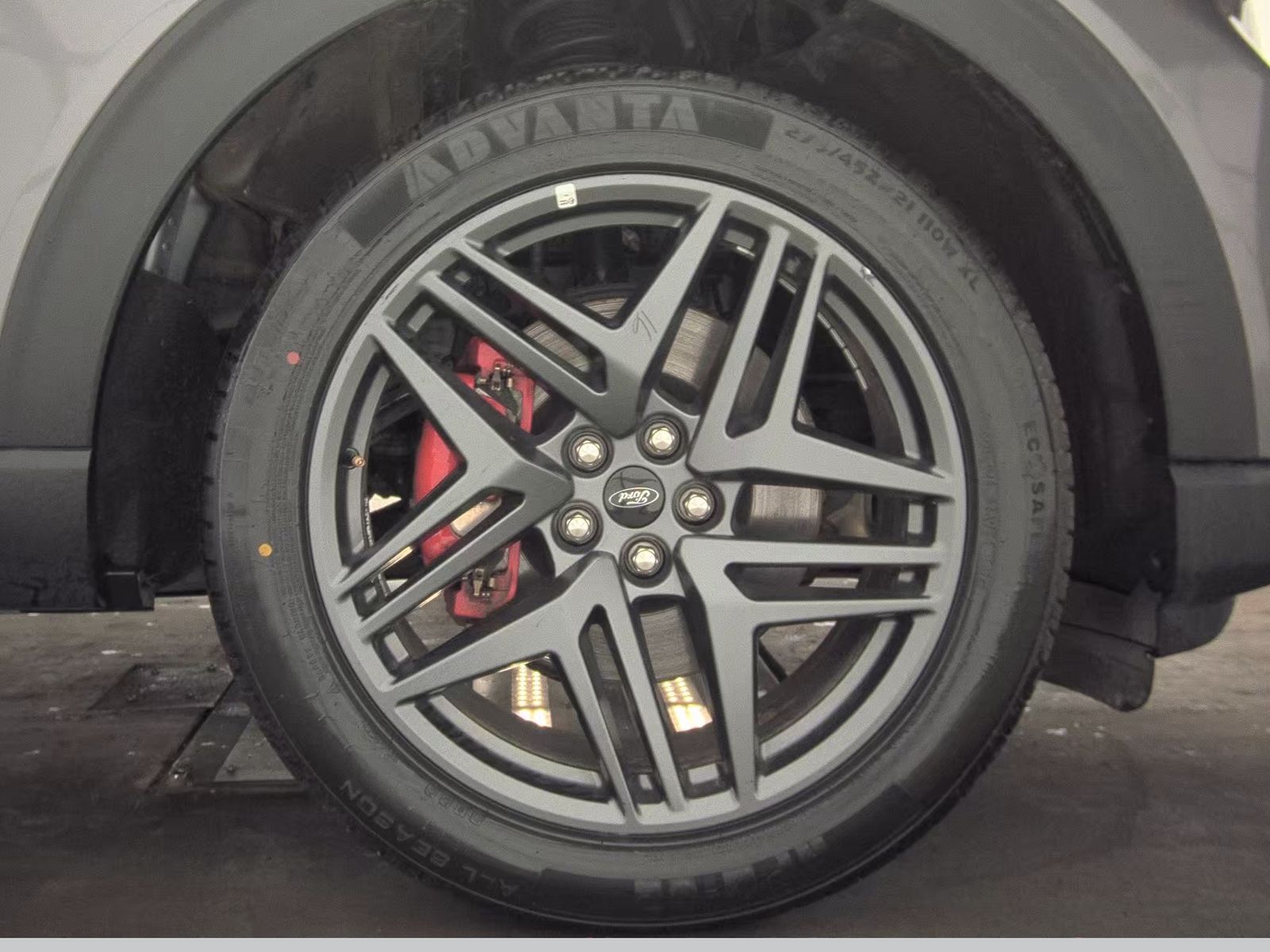 2025 Ford Explorer ST-Line AWD